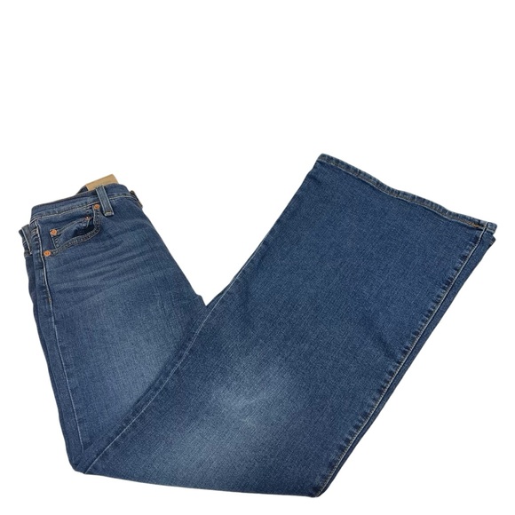 SOLD-Levi's Super-High Rise Ribcage Bell Flare Blue Jeans Women’s NWT Size 29X32 - Picture 4 of 16
